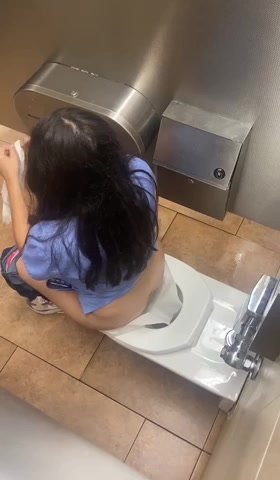 Woman Pissing Overstall Walmart