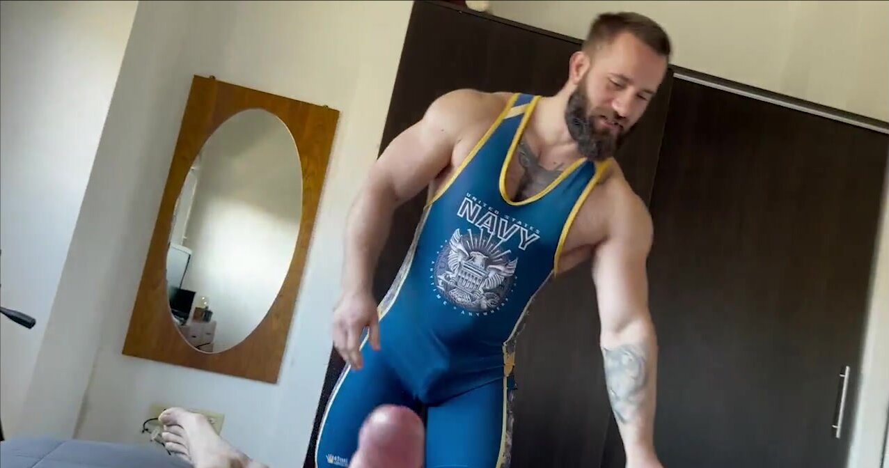 Jacked bearded wrestler show off and sucks coach