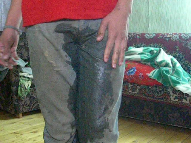 640px x 480px - Russian teen pee in his dirty jeans - ThisVid.com