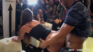 Anal Sex Convention - Booth Babe Fucked at Convention Public Sex - ThisVid.com