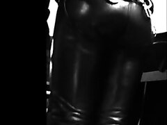 LEATHER PLAY - video 5