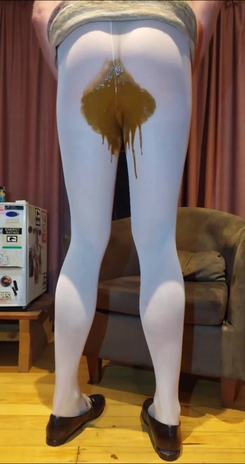 1016px x 1918px - Messy diarrhea in white tights - ThisVid.com