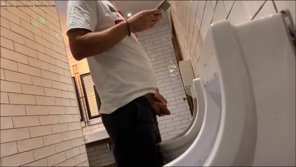 Urinal Spy - video 240