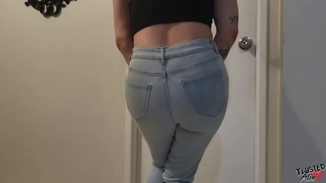 girl pees her jeans
