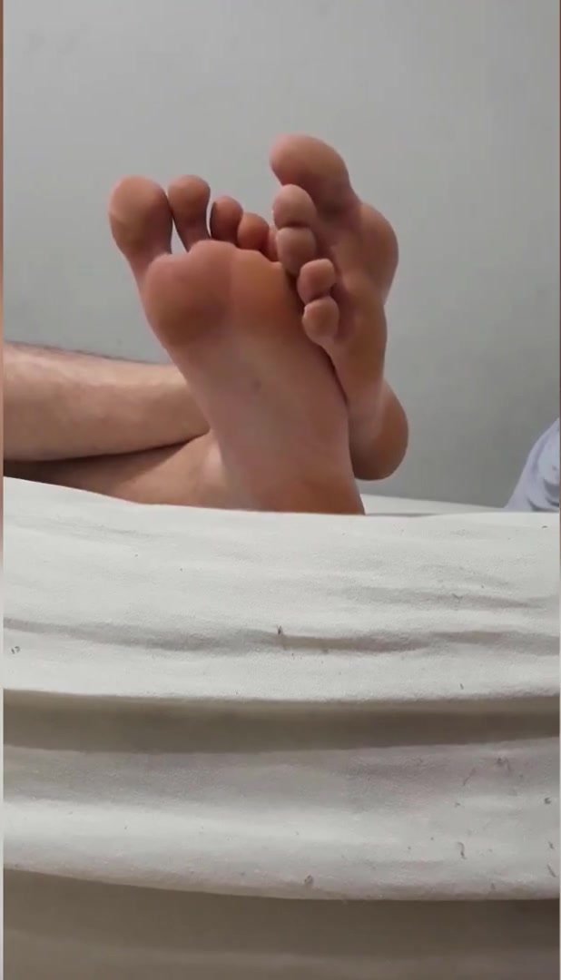 Asian Twinks Sexy Feet In Bed 3