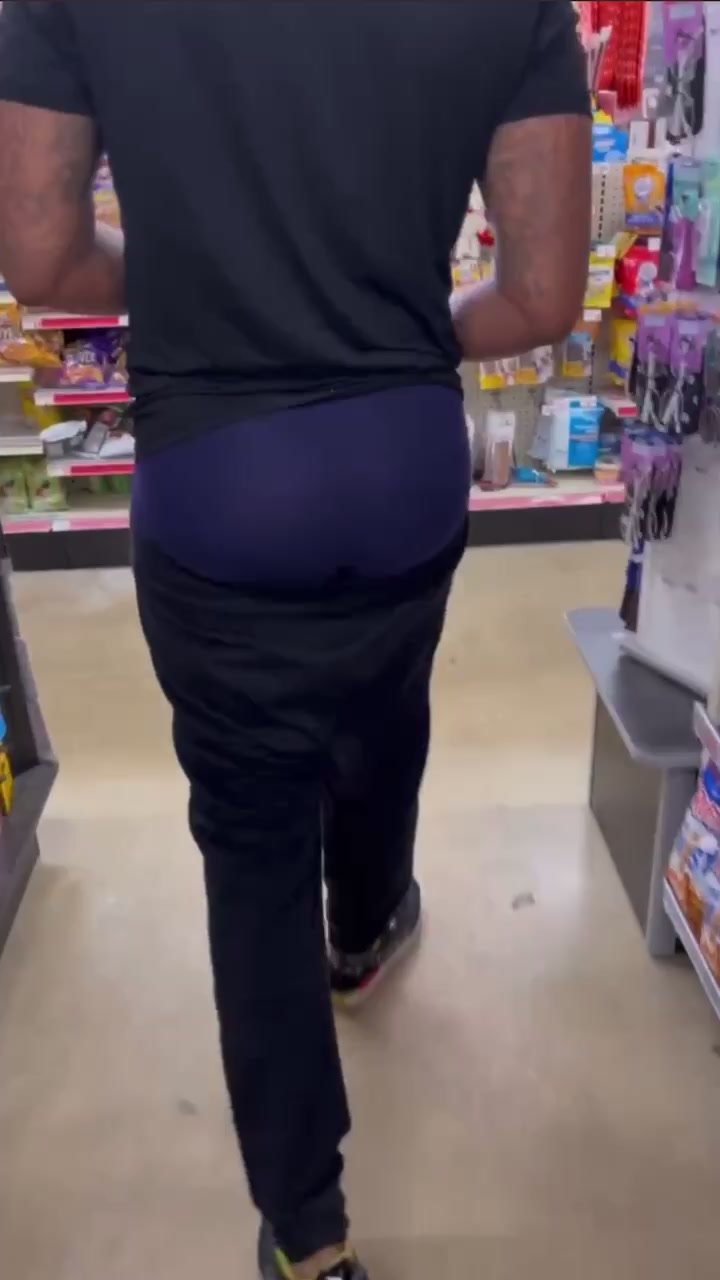 SAGING  VOYEUR: STR8 say he aint gay BUTT! - ThisVid.com