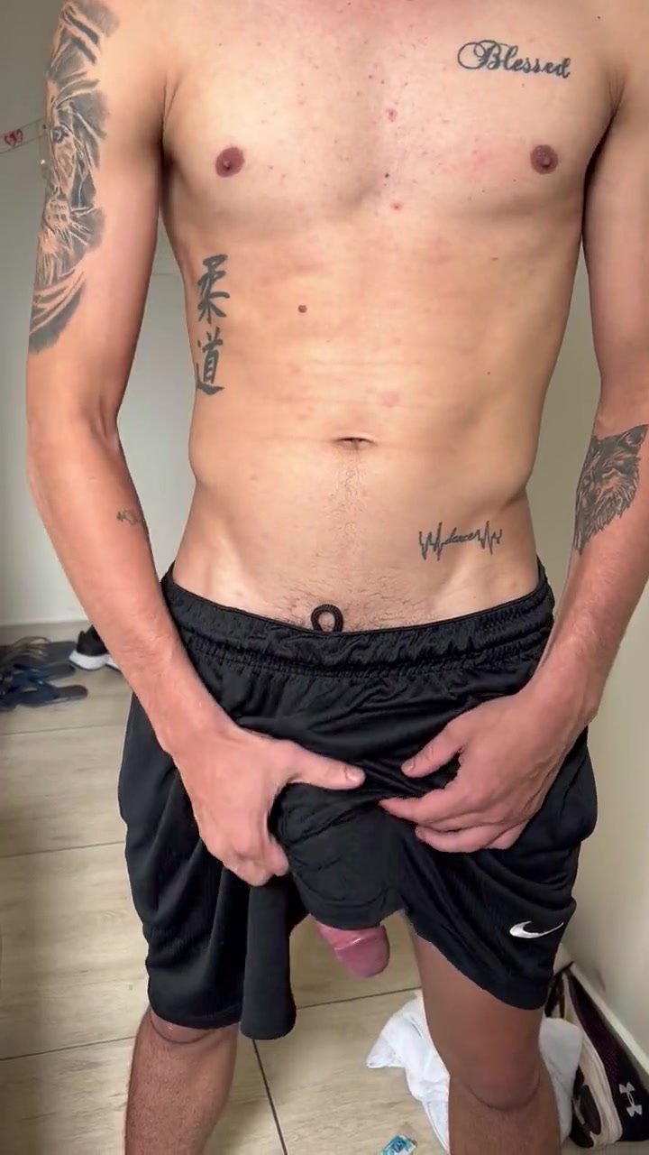 Showing off - video 93