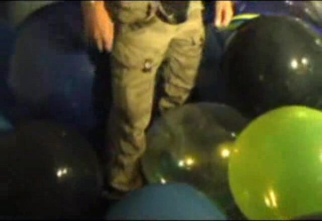 Balloon popping 2/2