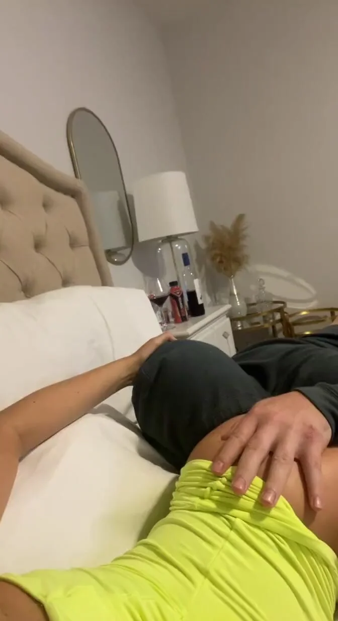 Face farting: Farting while he sniffs - ThisVid.com