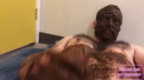 DirtyGardenBoy jerking off covered in shit