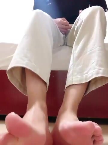 asian master gorgeous feet