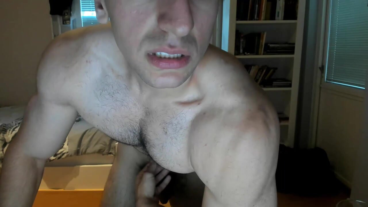 arab bodybuilder - video 2