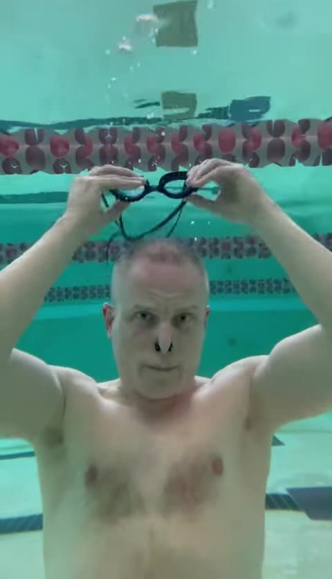 Removing goggles and noseclip underwater