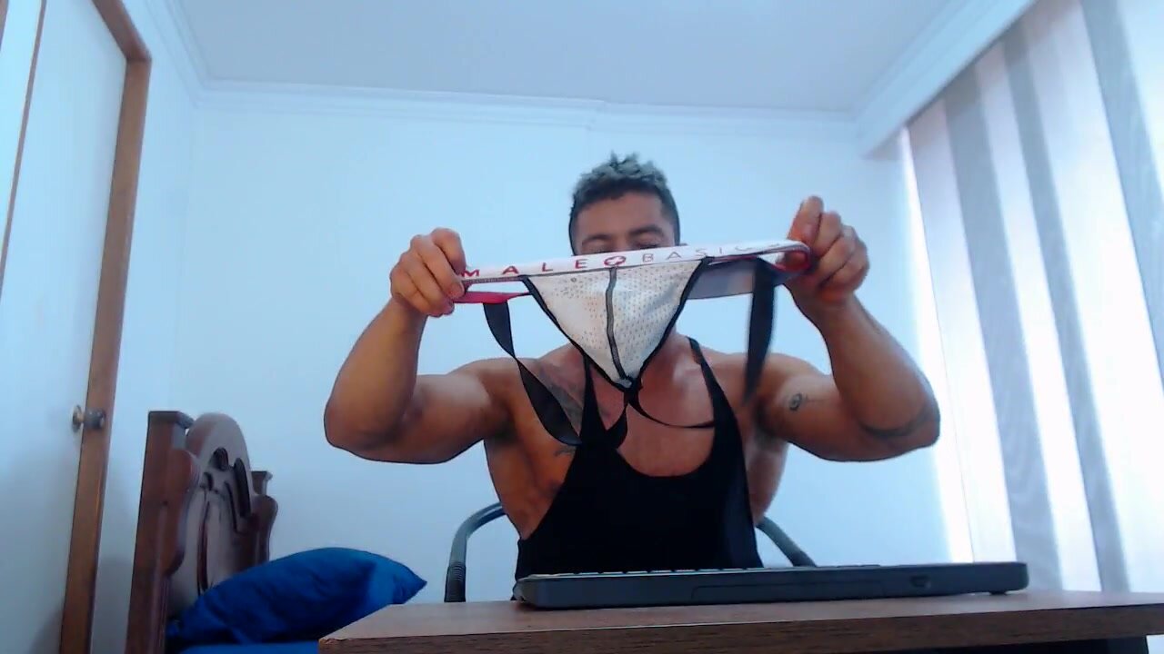 Sexy Naked Latin Man 10