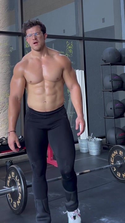 Tall muscle. Would love to see him angry.