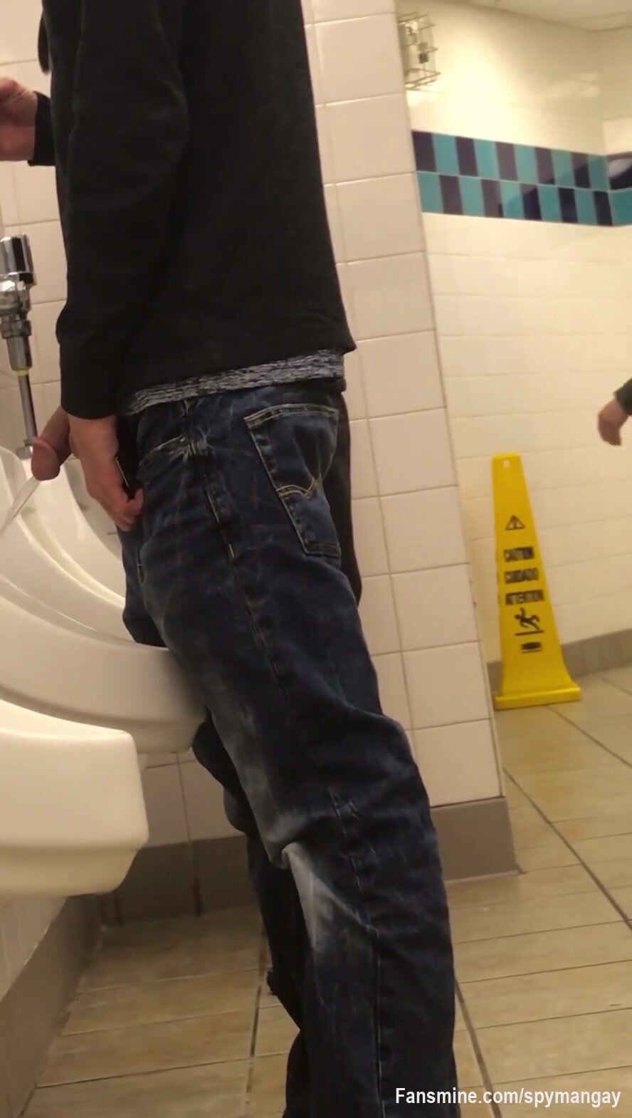 spy guy in toilet - video 45