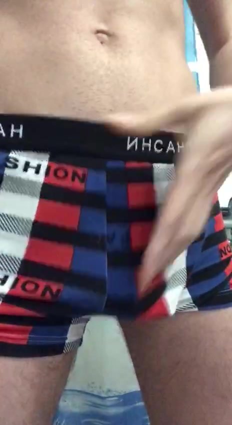 Писсает - video 33