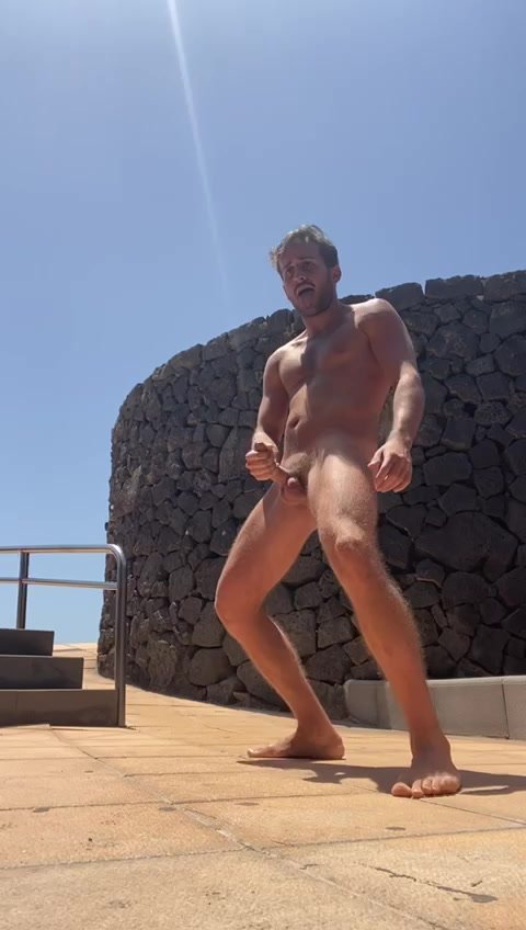 Guillermo from Spain risky outdoor wank and cum