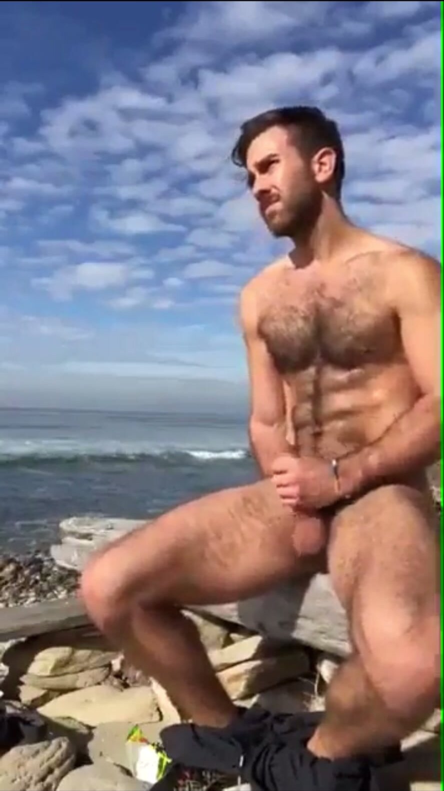 Beach stroke and cum