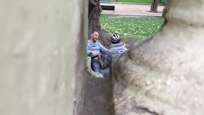 GOOD BLOWJOB IN THE PARK