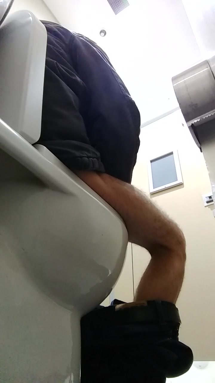 toilet bc 91- Double Trouble XXXI- 2 sit down pissers