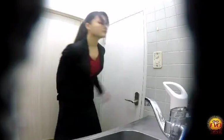 japanese secretary panty poop