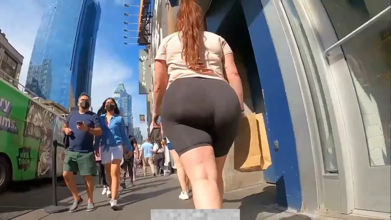 PAWGZILLA RUMBLING MASSIVE BBW ASS CANDID - ThisVid.com