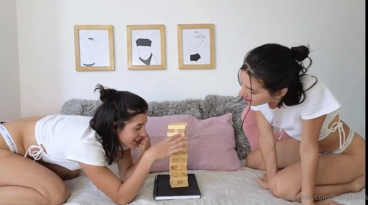 Friskytwins play sexy jenga - ThisVid.com