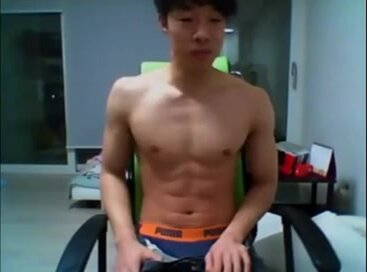 Korean Webcam Guy 01