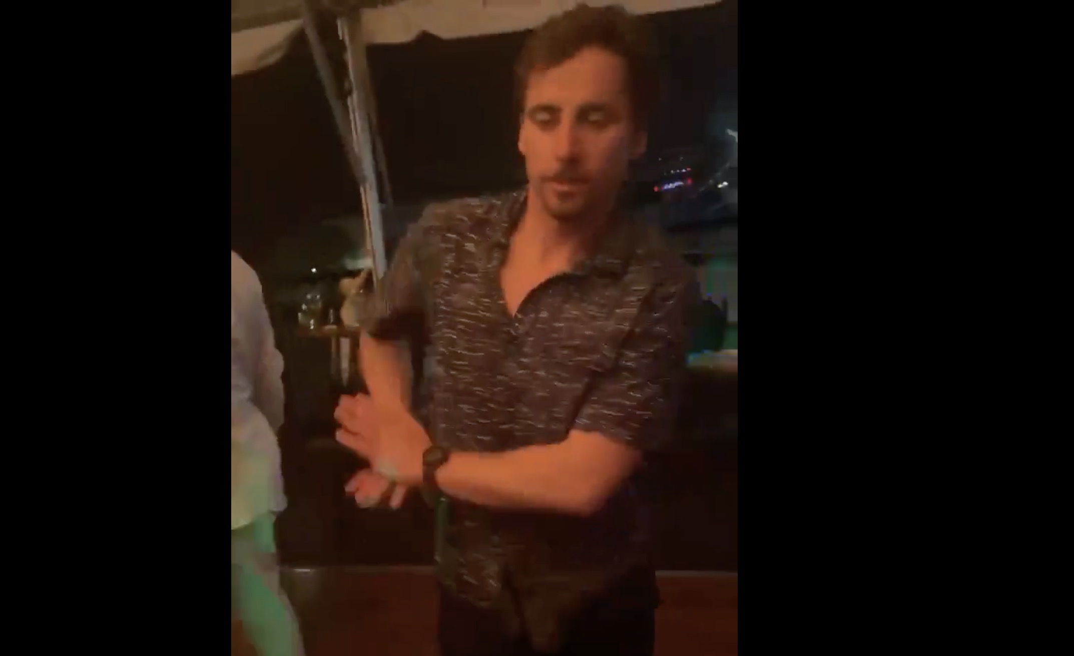guy rips pants dancing, exposes everything