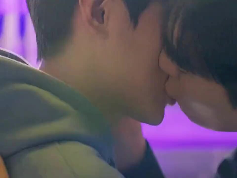 Korean Kissing Porn - Korea bl kiss - video 2 - ThisVid.com