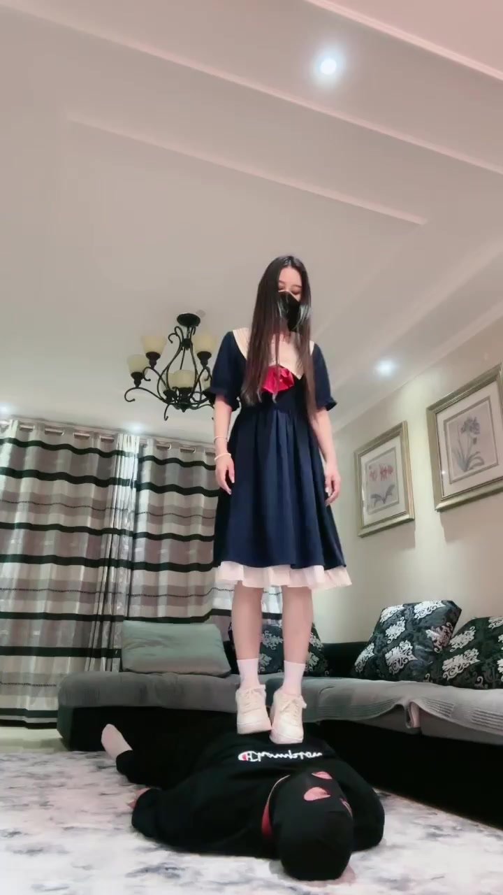 Chinese femdom 猫神 - video 14