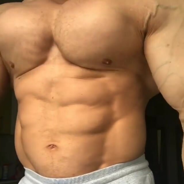 juicy muscle daddy bodybuilder