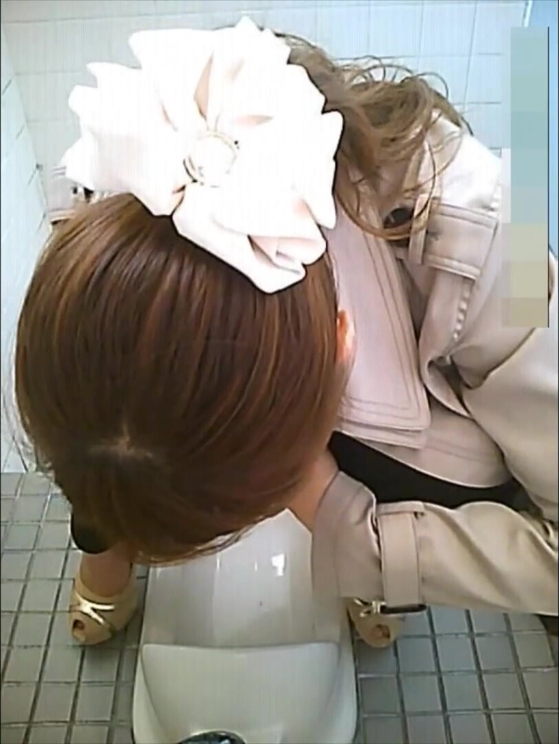 Japanese Ladies Toilet Voyeur Video 209 