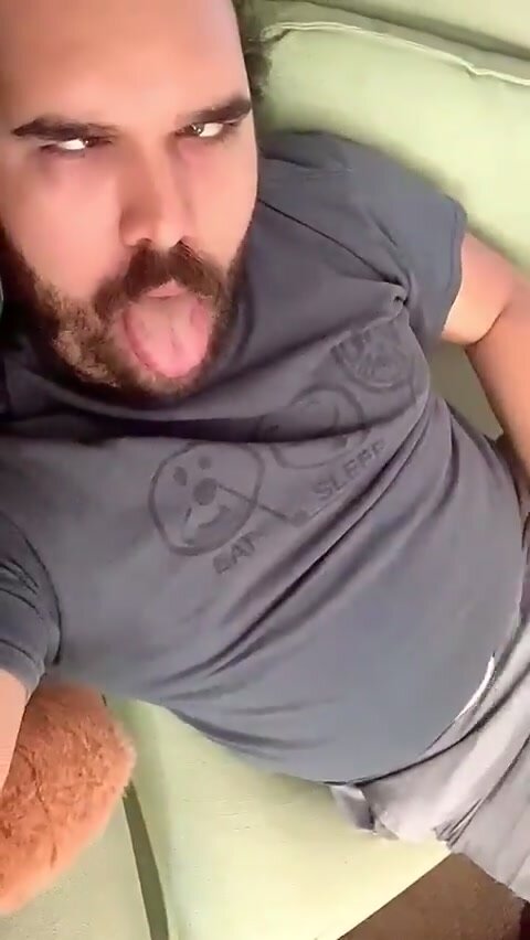 Hot bearded gooner part 2