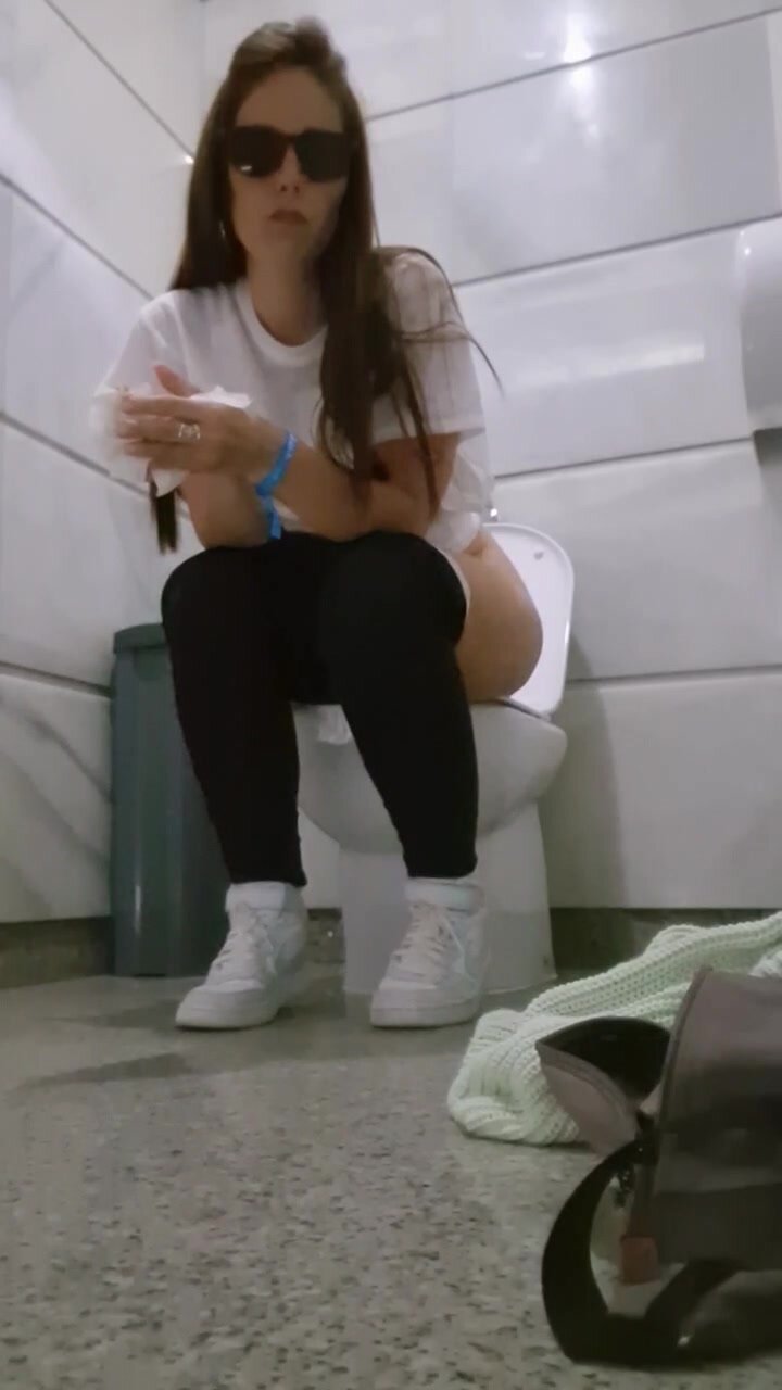 sexy milf pooping on public toilet