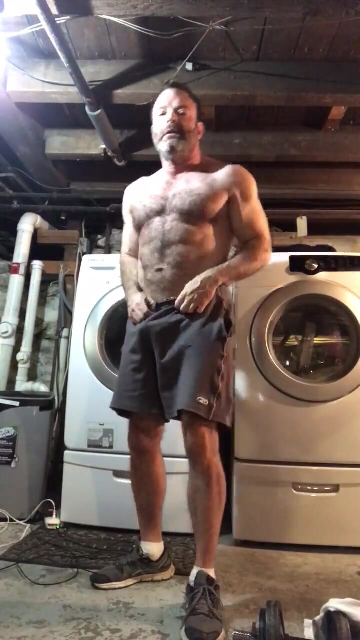 Hairy Muscle Dad Strips (no cum)