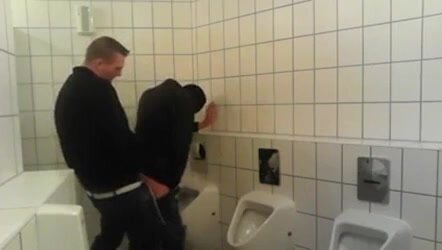 public toilet - video 93