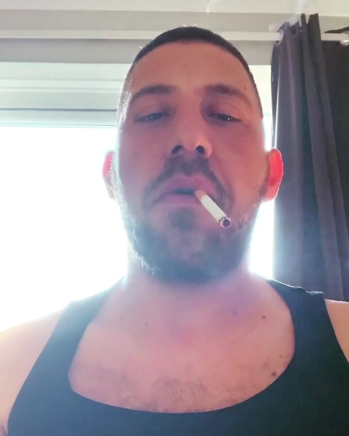Bearded smoker - video 52