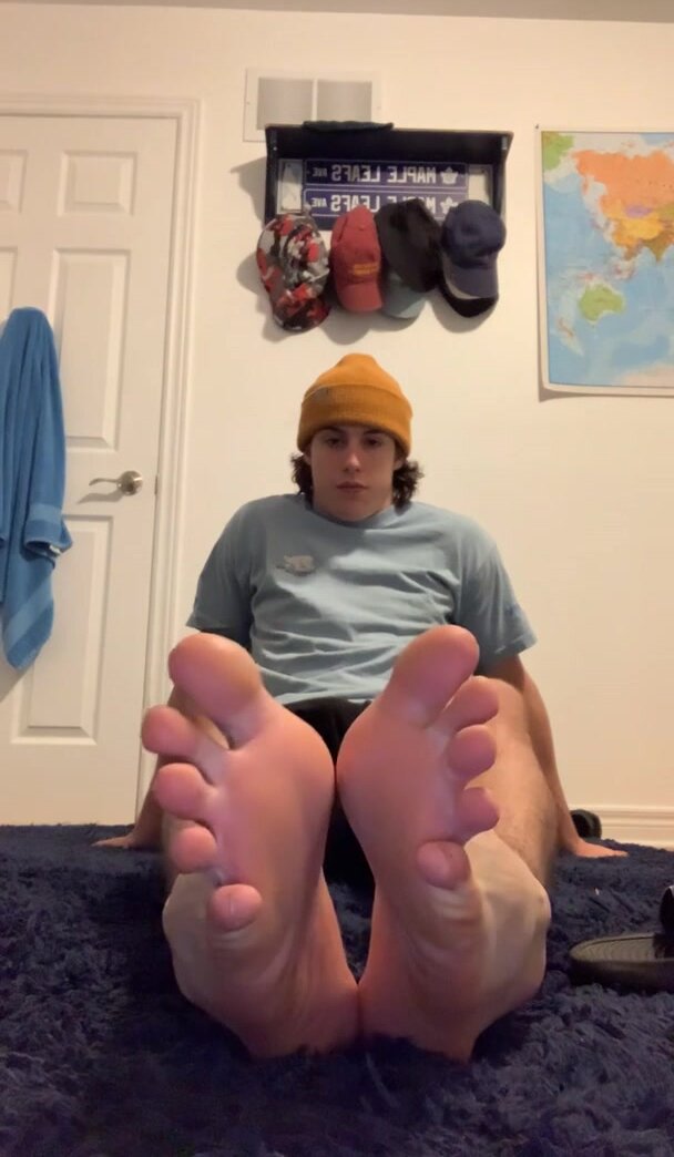 What foot position is the hottest