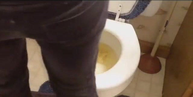 Reverse pooping - video 2