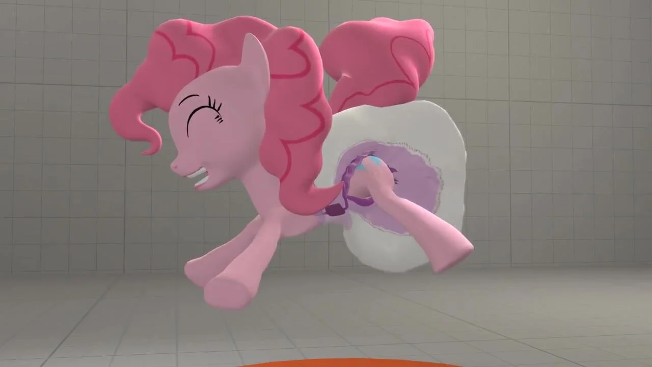 Pinkie pie funny pooping sfm - ThisVid.com