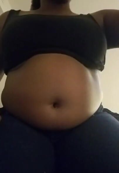 Big ebony belly - video 2