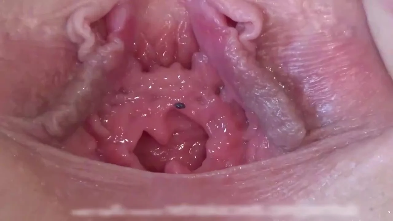 Gaping peehole: Split clit and huge natural… ThisVid.com