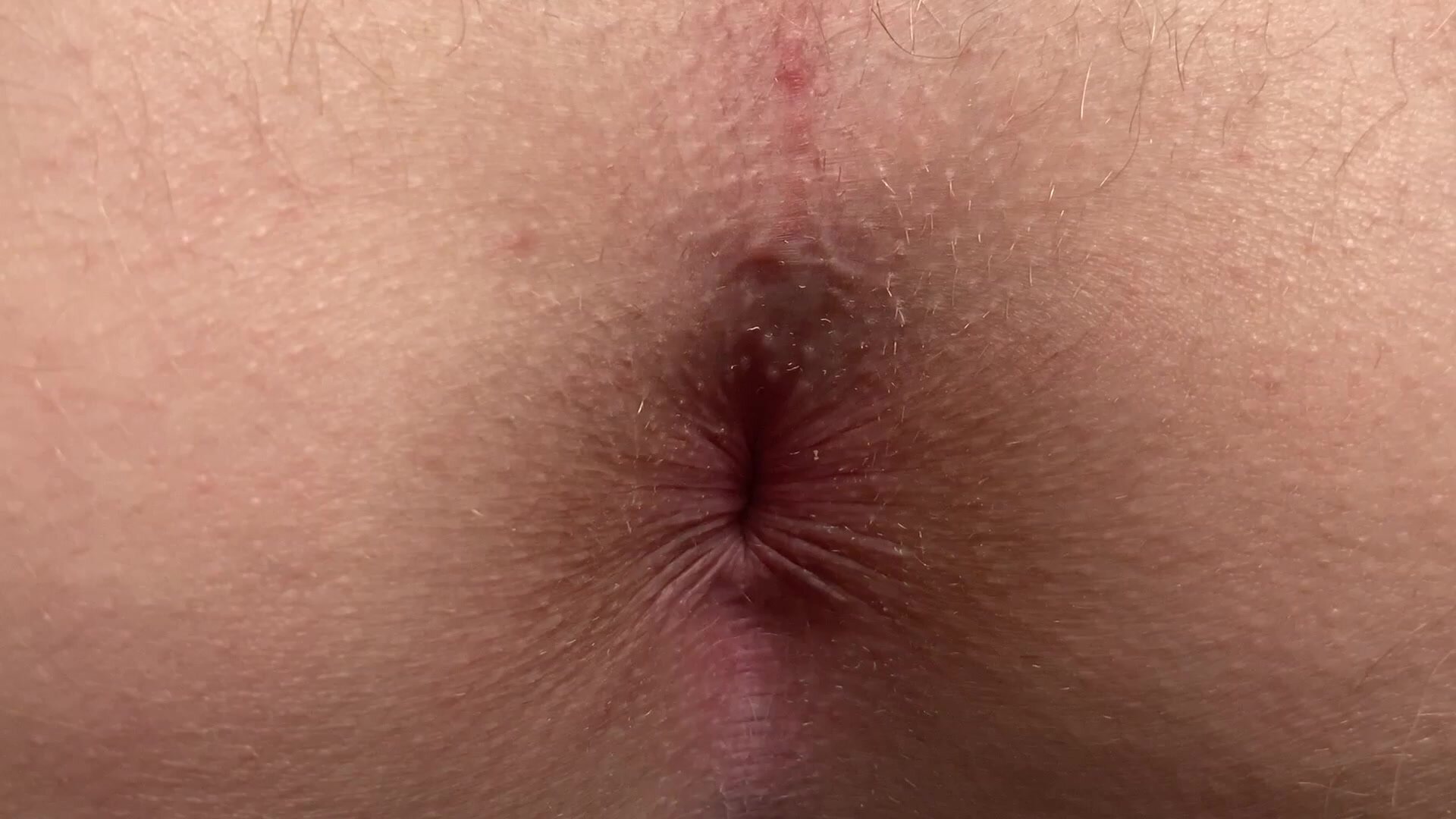 Flexing closeup butthole with some farts