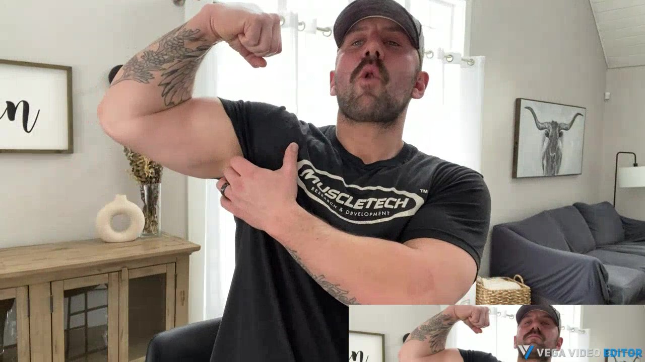 Master Brad: Giant Master Eats To Get Bigger… ThisVid.com