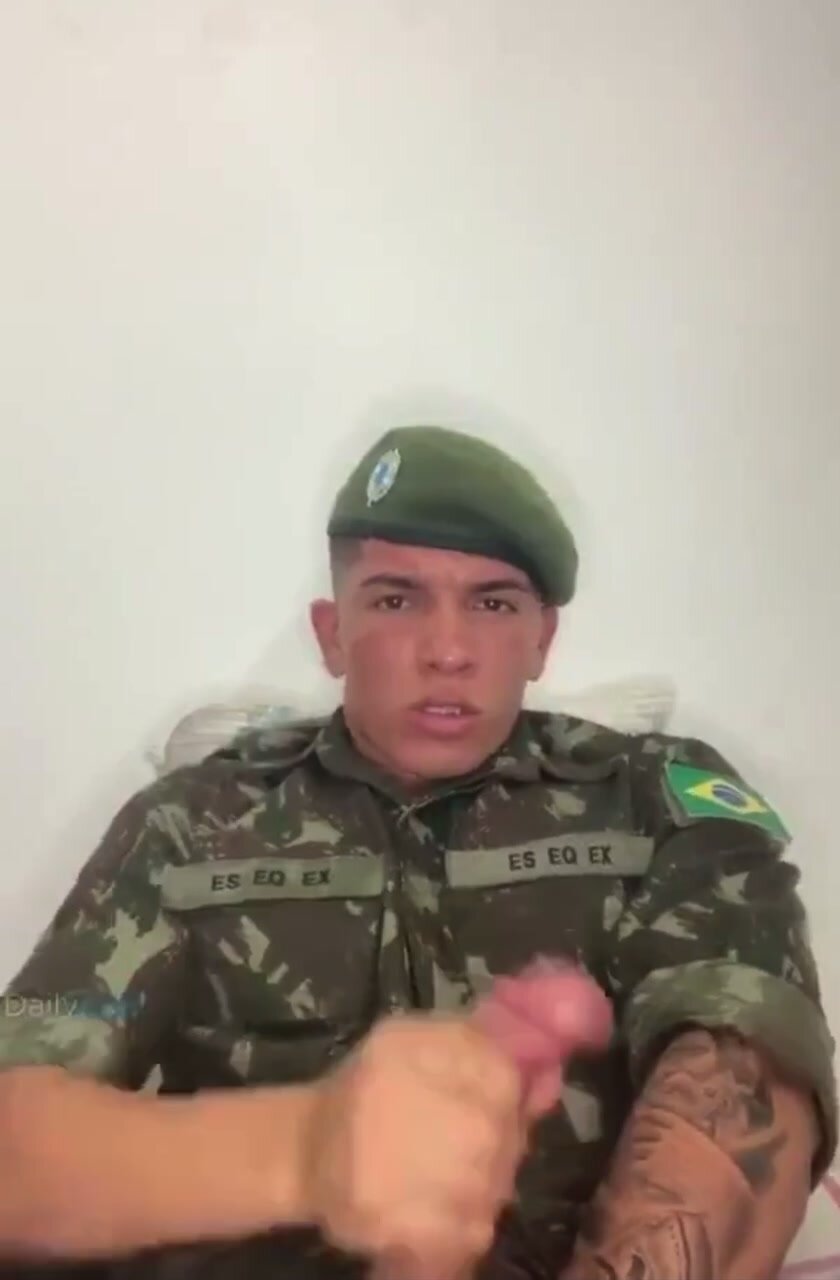 Horny Str8 Brazilian Soldier Jerksoff In Barracks!
