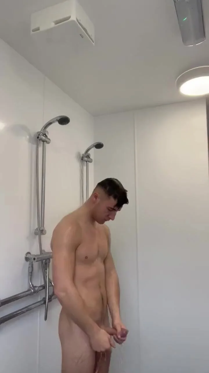 nudist imgchili shower gym 