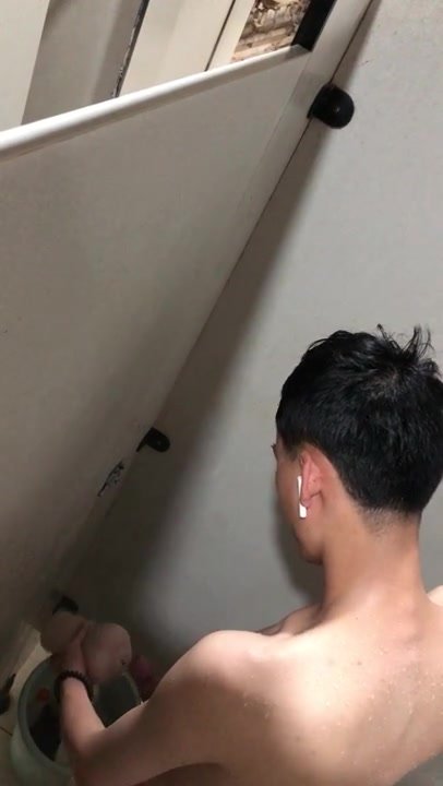 peek at the asian guy jerking in the toilet - video 15