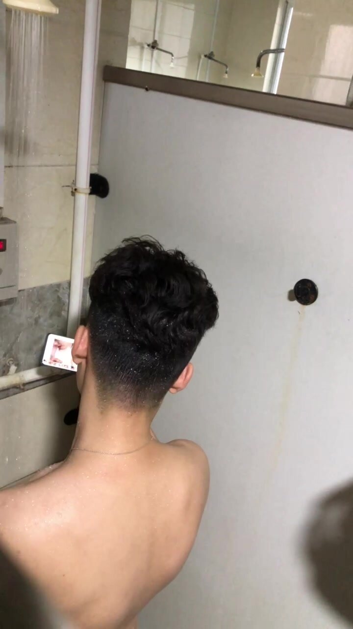 peek at the asian guy jerking in the toilet - video 17